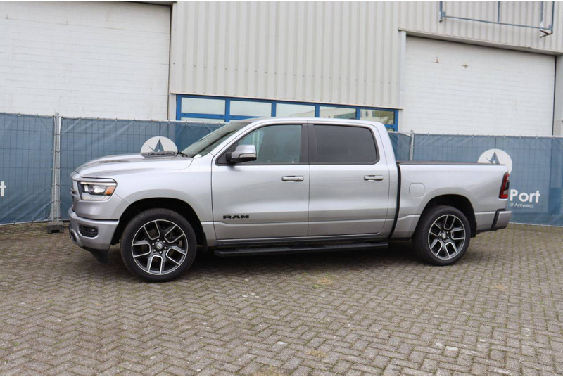 Dodge Ram 1500 1500 Sport 4x4 - Vieglā automašīna: foto 1 Dodge Ram 1500 1500 Sport 4x4 - Vieglā automašīna: foto 1