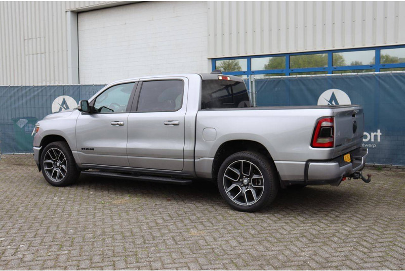Dodge Ram 1500 1500 Sport 4x4 - Vieglā automašīna: foto 3 Dodge Ram 1500 1500 Sport 4x4 - Vieglā automašīna: foto 3