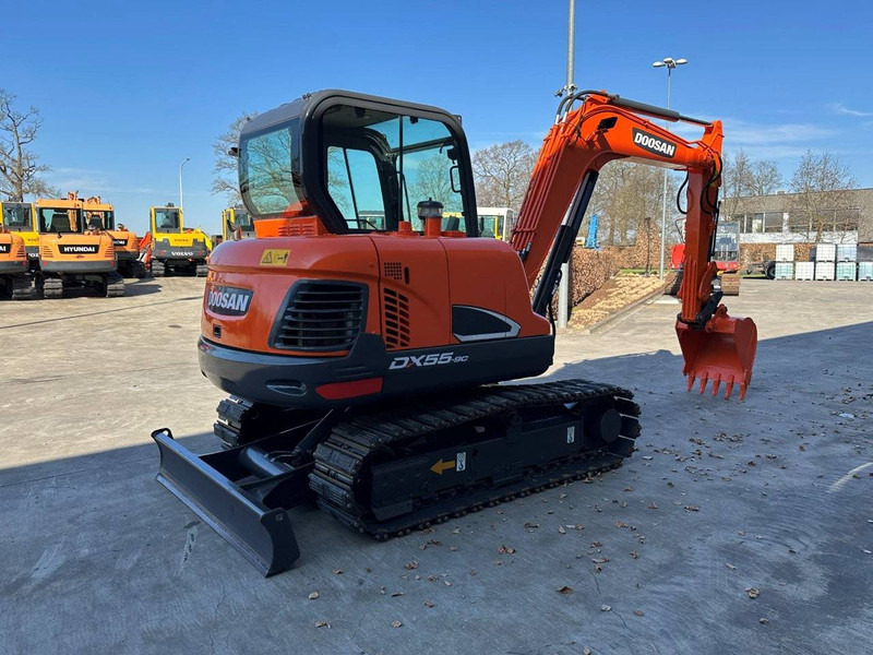 Doosan DX55-9C - Kāpurķēžu ekskavators: foto 4 Doosan DX55-9C - Kāpurķēžu ekskavators: foto 4
