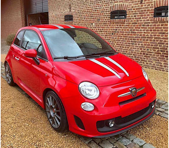 Fiat 500 Abarth Tributo Ferrari (limited 142/200) - Sedans: foto 3 Fiat 500 Abarth Tributo Ferrari (limited 142/200) - Sedans: foto 3