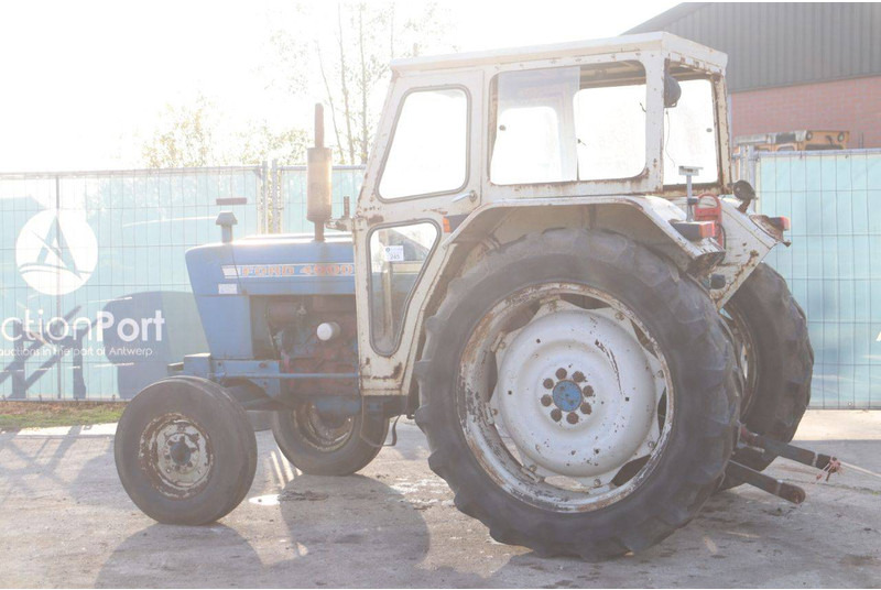 Ford 4000 - Traktors: foto 3 Ford 4000 - Traktors: foto 3