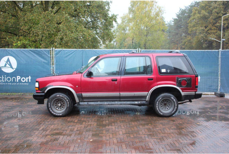 Ford Explorer - SUV: foto 2 Ford Explorer - SUV: foto 2
