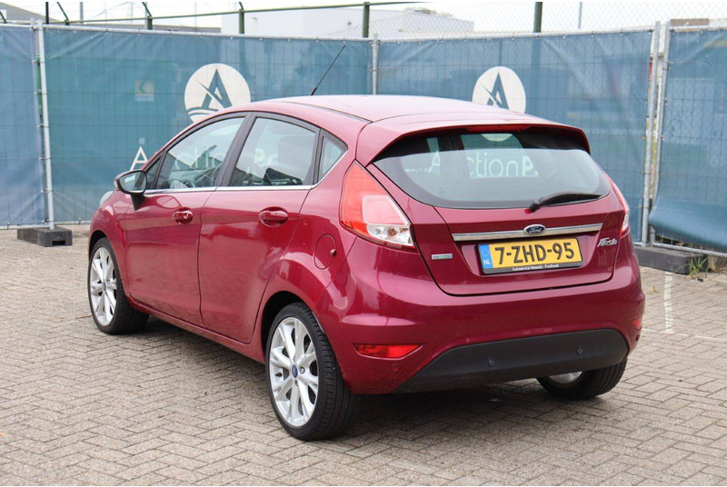 Ford Fiesta - Sedans: foto 4 Ford Fiesta - Sedans: foto 4