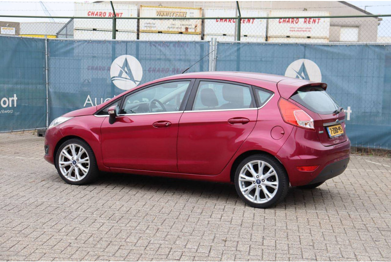 Ford Fiesta - Sedans: foto 3 Ford Fiesta - Sedans: foto 3