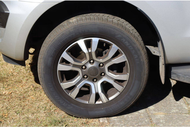 Vieglā automašīna Ford Ranger: foto 13 Vieglā automašīna Ford Ranger: foto 13