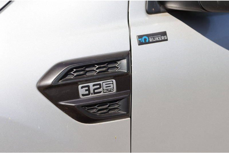 Vieglā automašīna Ford Ranger: foto 15 Vieglā automašīna Ford Ranger: foto 15