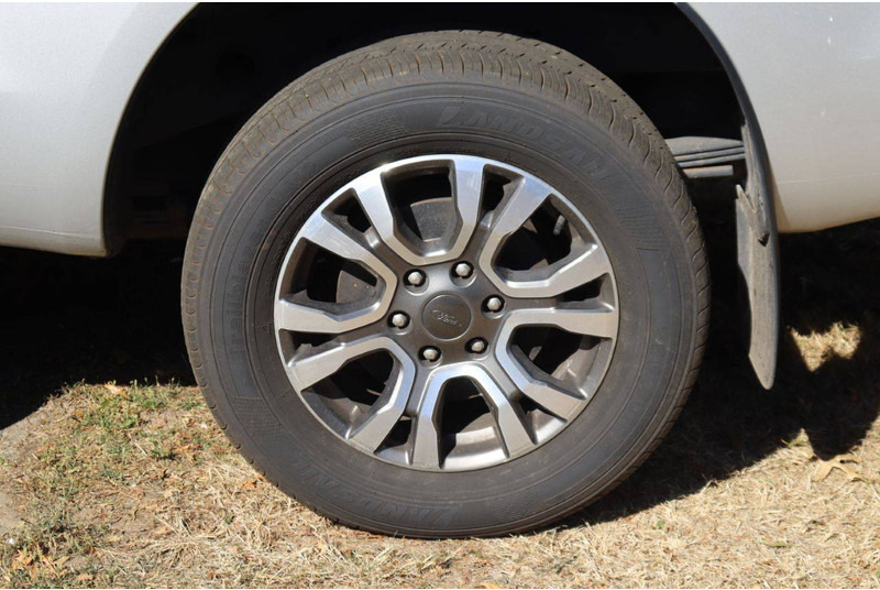 Vieglā automašīna Ford Ranger: foto 14 Vieglā automašīna Ford Ranger: foto 14