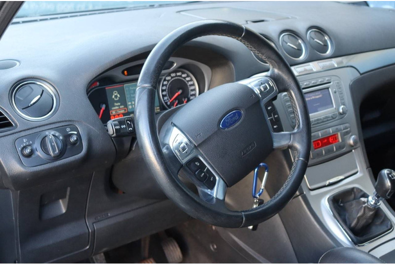 Sedans Ford S Max TDCi: foto 20