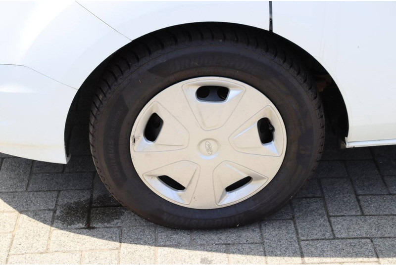 Komercauto refrižerators Ford Transit: foto 12