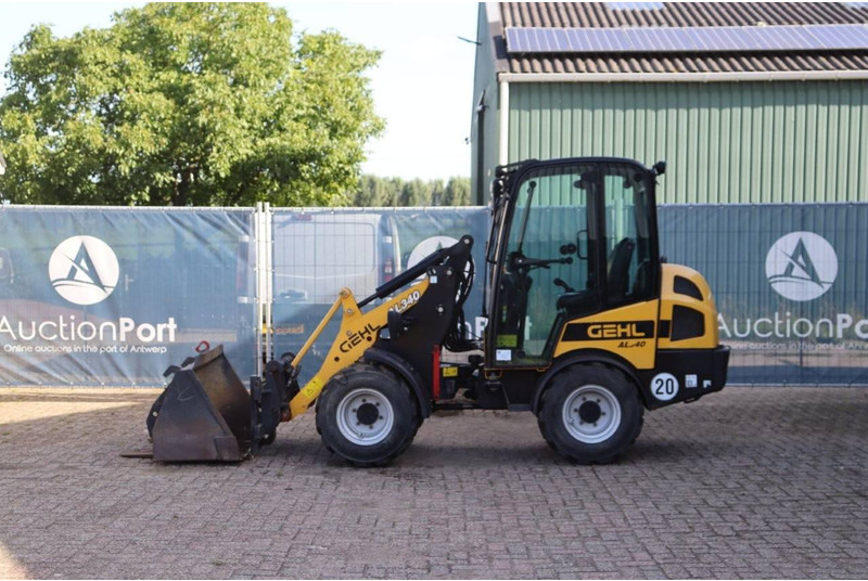 Gehl AL340 - Riteņu iekrāvējs: foto 2 Gehl AL340 - Riteņu iekrāvējs: foto 2