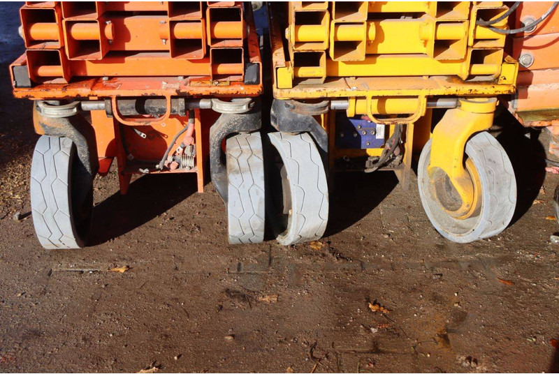 Izlices pacēlājs Genie 3246ES: foto 7