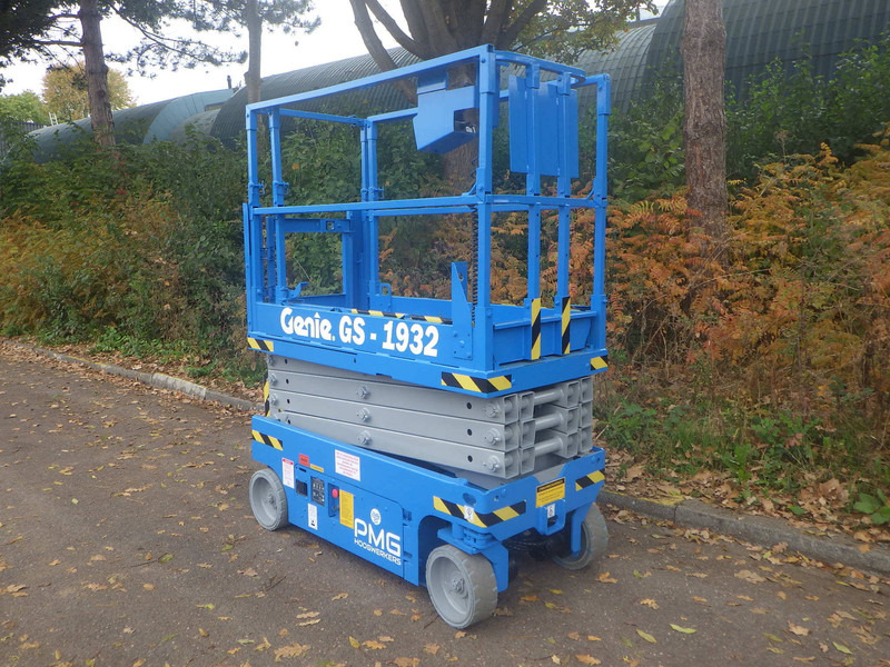 Genie GS-1932 - Šķērveida pacēlājs: foto 2 Genie GS-1932 - Šķērveida pacēlājs: foto 2