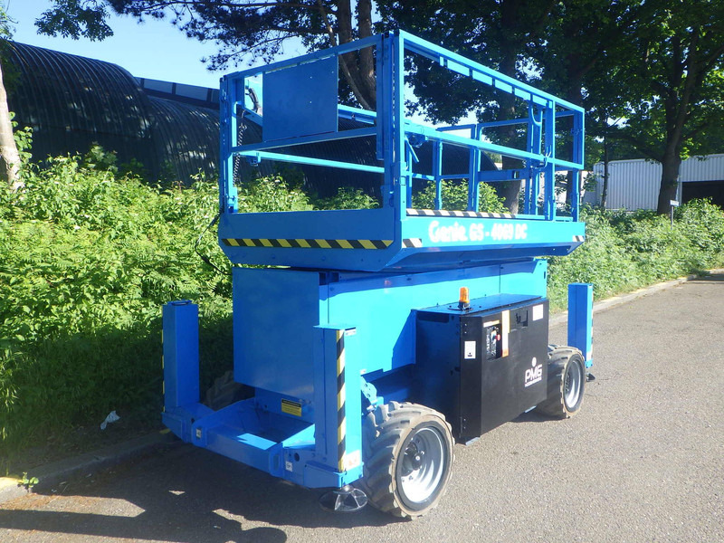 Genie GS-4069DC - Šķērveida pacēlājs: foto 2 Genie GS-4069DC - Šķērveida pacēlājs: foto 2