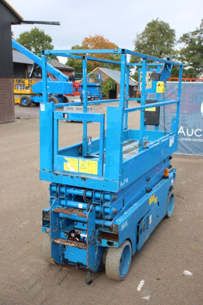 Genie GS2032 - Šķērveida pacēlājs: foto 5 Genie GS2032 - Šķērveida pacēlājs: foto 5