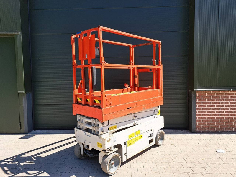 Genie GS2032 - Šķērveida pacēlājs: foto 3 Genie GS2032 - Šķērveida pacēlājs: foto 3