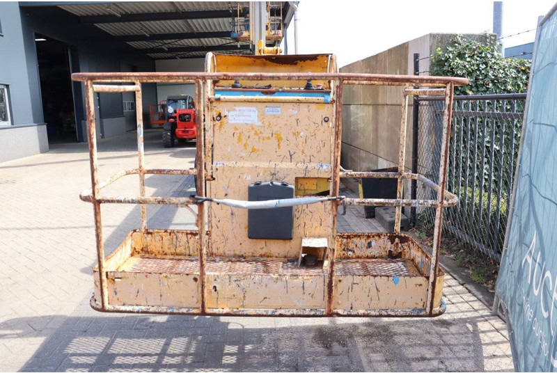 Genie S-45 - Teleskopiskais pacēlājs: foto 4 Genie S-45 - Teleskopiskais pacēlājs: foto 4