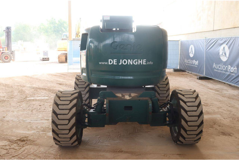 Genie Z-45/25 - Izlices pacēlājs: foto 5 Genie Z-45/25 - Izlices pacēlājs: foto 5