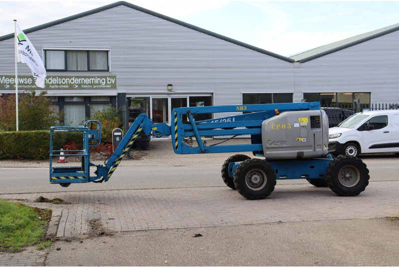 Genie Z-45/25J - Izlices pacēlājs: foto 1 Genie Z-45/25J - Izlices pacēlājs: foto 1