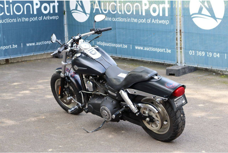 Harley-Davidson Dyna Fat Bob - Motocikls: foto 4 Harley-Davidson Dyna Fat Bob - Motocikls: foto 4