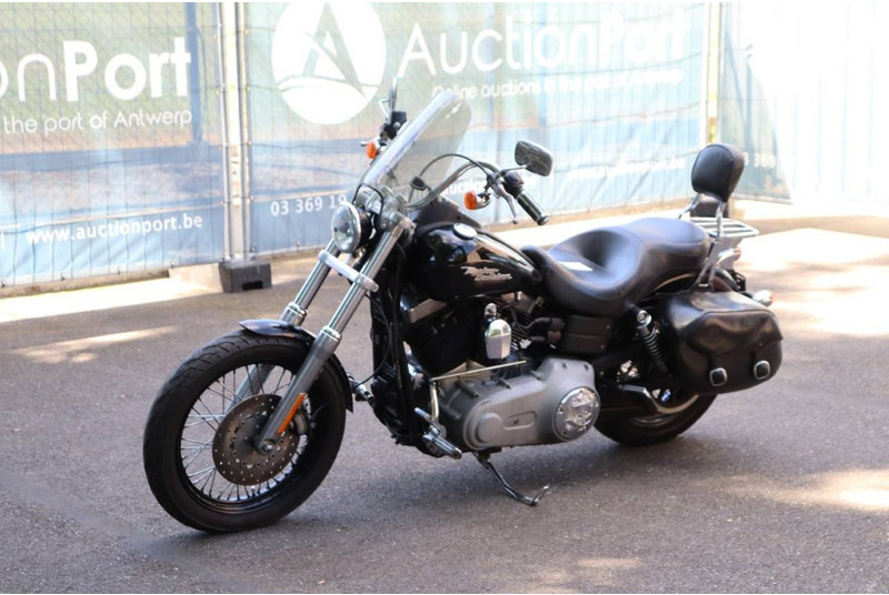 Motocikls Harley-Davidson Dyna Street Bob: foto 10