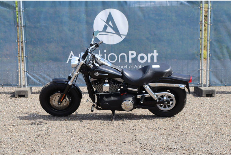 Harley-Davidson FXDF DYNA FAT BOB - Motocikls: foto 2 Harley-Davidson FXDF DYNA FAT BOB - Motocikls: foto 2