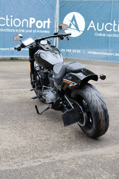 Harley-Davidson Fat Bob - Motocikls: foto 4 Harley-Davidson Fat Bob - Motocikls: foto 4