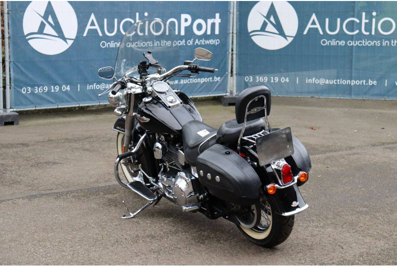 Harley-Davidson Softail Deluxe - Motocikls: foto 4 Harley-Davidson Softail Deluxe - Motocikls: foto 4