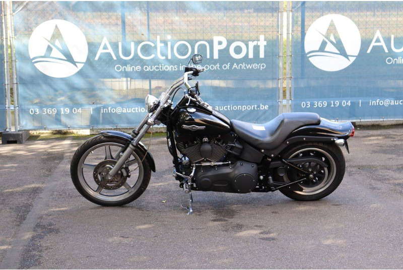 Harley-Davidson Softail Night Train - Motocikls: foto 1 Harley-Davidson Softail Night Train - Motocikls: foto 1