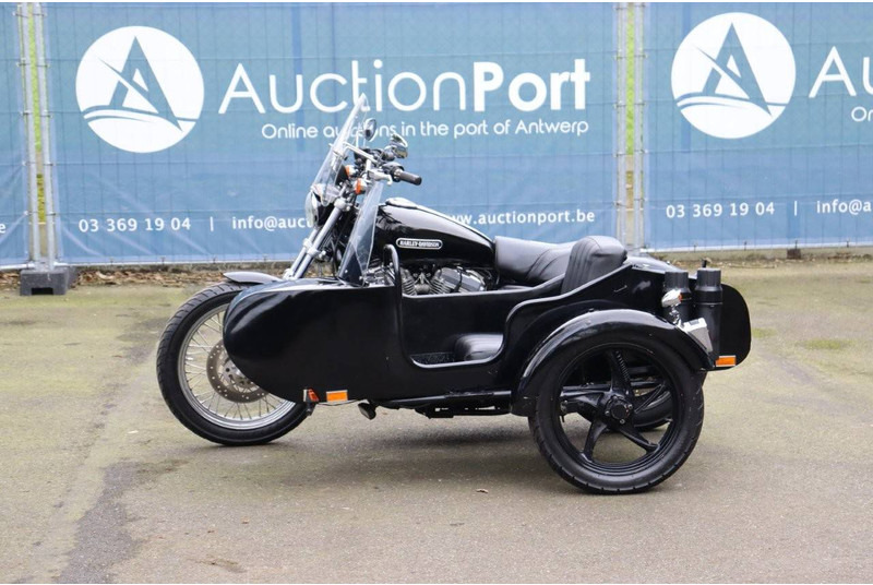 Harley-Davidson Sporster XL883 - Motocikls: foto 1 Harley-Davidson Sporster XL883 - Motocikls: foto 1