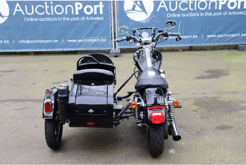 Harley-Davidson Sporster XL883 - Motocikls: foto 5 Harley-Davidson Sporster XL883 - Motocikls: foto 5