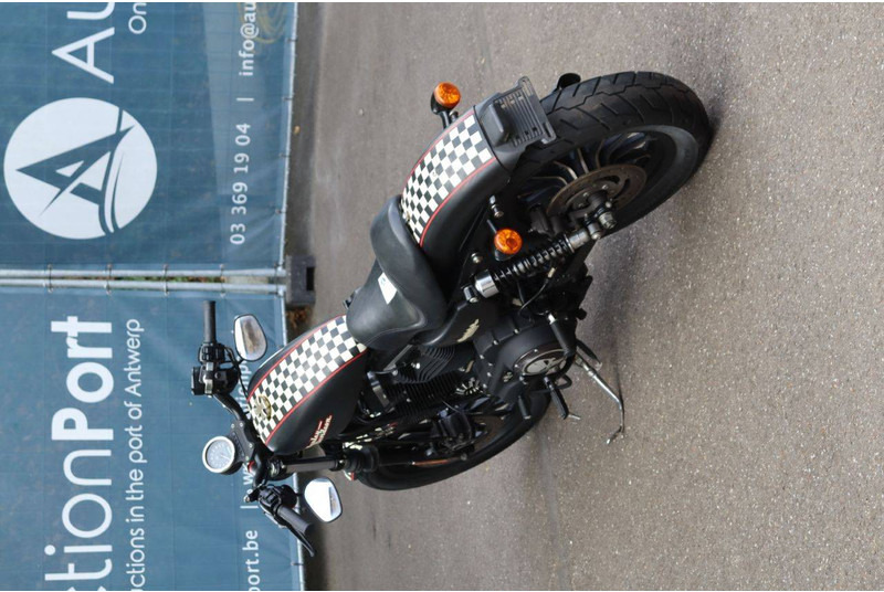 Harley-Davidson Sportster 883N Iron - Motocikls: foto 4 Harley-Davidson Sportster 883N Iron - Motocikls: foto 4