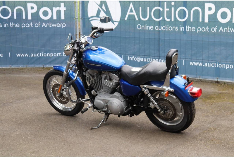 Harley-Davidson Sportster XL883 - Motocikls: foto 3 Harley-Davidson Sportster XL883 - Motocikls: foto 3
