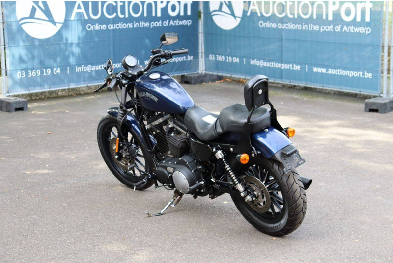 Harley-Davidson Sportster XL883 Iron - Motocikls: foto 4 Harley-Davidson Sportster XL883 Iron - Motocikls: foto 4