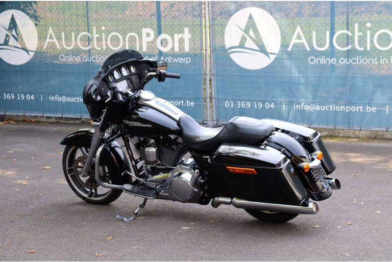 Harley-Davidson Street Glide - Motocikls: foto 3 Harley-Davidson Street Glide - Motocikls: foto 3