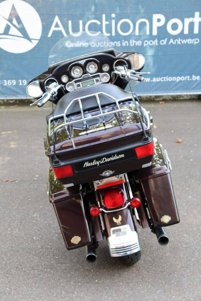 Harley-Davidson Ultra Classic CVO - Motocikls: foto 5 Harley-Davidson Ultra Classic CVO - Motocikls: foto 5