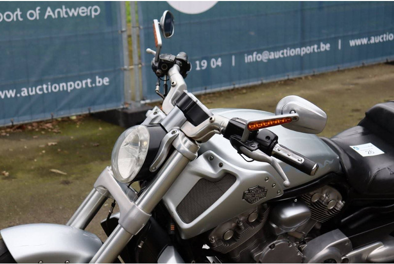 Motocikls Harley-Davidson V-Rod Muscle: foto 13