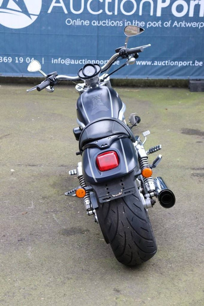 Harley-Davidson V-Rod VRSC - Motocikls: foto 5 Harley-Davidson V-Rod VRSC - Motocikls: foto 5
