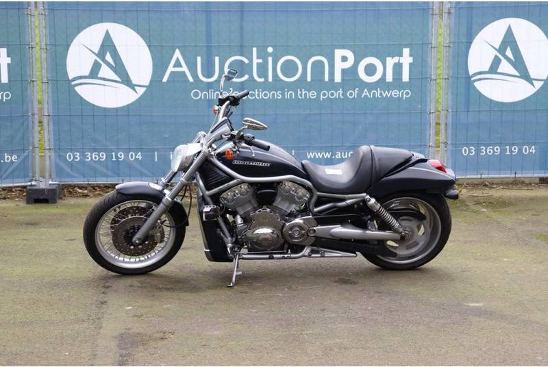 Harley-Davidson V-Rod VRSC - Motocikls: foto 1 Harley-Davidson V-Rod VRSC - Motocikls: foto 1