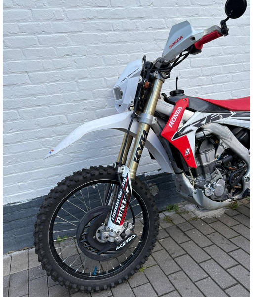 Honda CRF 500 R - Motocikls: foto 5 Honda CRF 500 R - Motocikls: foto 5
