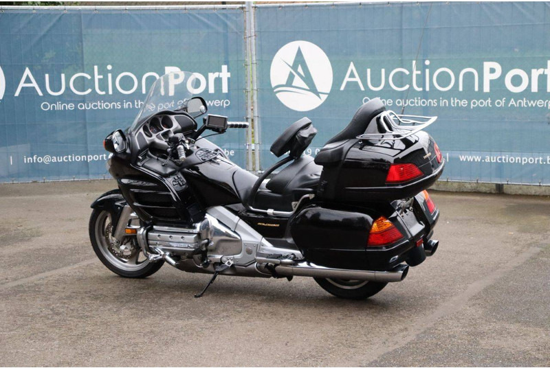 Honda GL1800 - Motocikls: foto 3 Honda GL1800 - Motocikls: foto 3