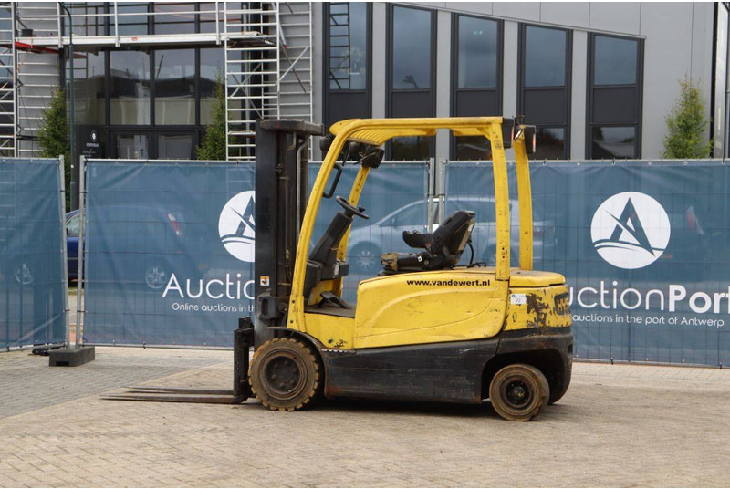 Hyster J3.0XN - Elektroiekrāvējs: foto 3 Hyster J3.0XN - Elektroiekrāvējs: foto 3