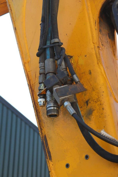 Kāpurķēžu ekskavators JCB 8080: foto 14