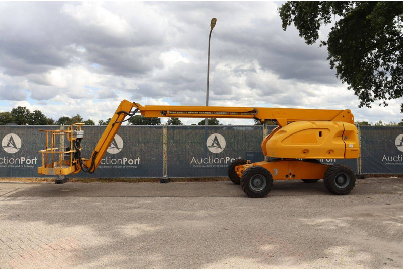 JLG 460SJ - Teleskopiskais pacēlājs: foto 1 JLG 460SJ - Teleskopiskais pacēlājs: foto 1