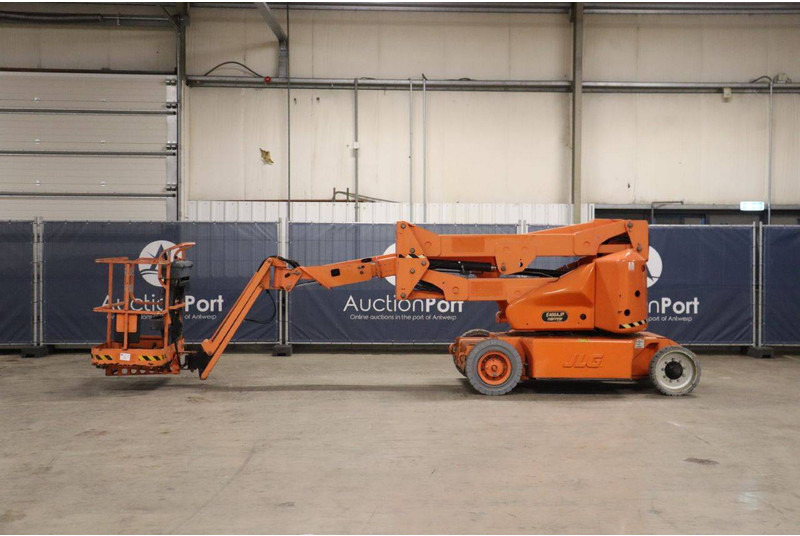 JLG E400AJPN - Izlices pacēlājs: foto 2 JLG E400AJPN - Izlices pacēlājs: foto 2