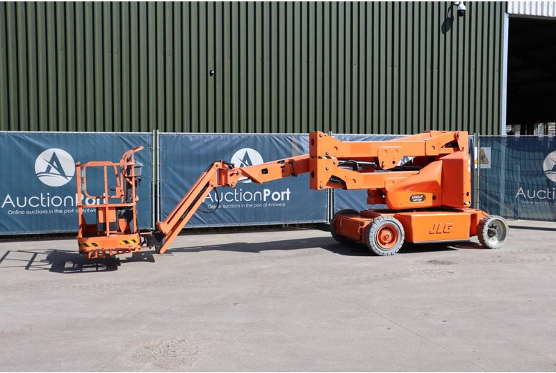 JLG E400AJPN - Izlices pacēlājs: foto 1 JLG E400AJPN - Izlices pacēlājs: foto 1