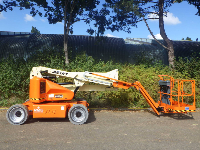 JLG E450AJ - Izlices pacēlājs: foto 1 JLG E450AJ - Izlices pacēlājs: foto 1