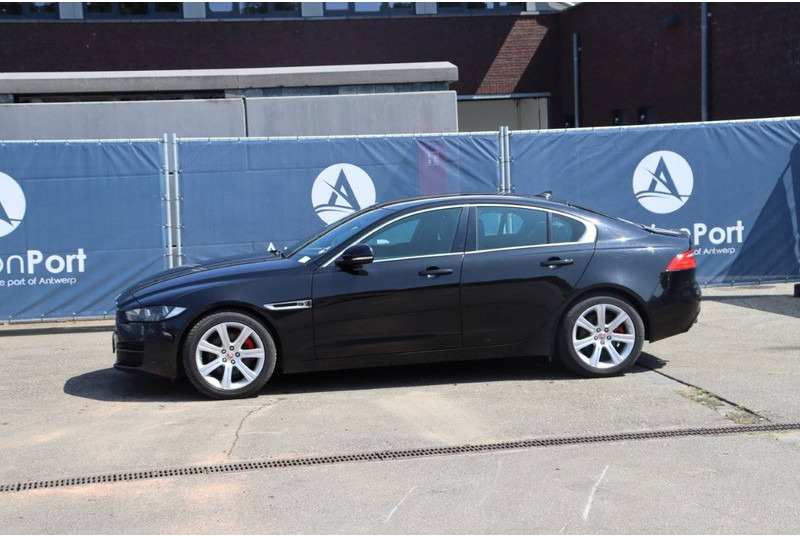 Jaguar XE - Sedans: foto 1 Jaguar XE - Sedans: foto 1