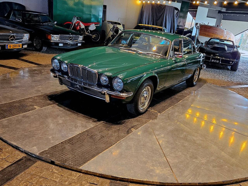 Jaguar XJ (series II) 4.2 Automatic - Sedans: foto 1 Jaguar XJ (series II) 4.2 Automatic - Sedans: foto 1