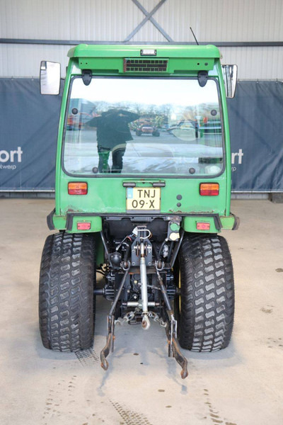 John Deere 2320 - Traktors: foto 5 John Deere 2320 - Traktors: foto 5