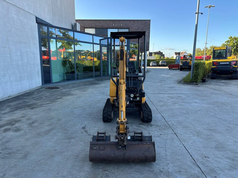 Kato 17VXE - Mini-ekskavators: foto 2 Kato 17VXE - Mini-ekskavators: foto 2